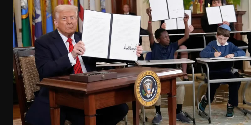 Donald Trump signs executive order to eliminate Department of Education